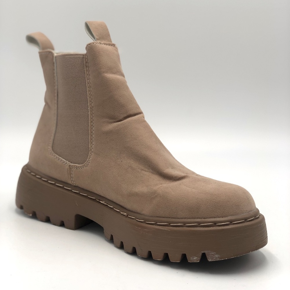 Women’s Light Tan Boots